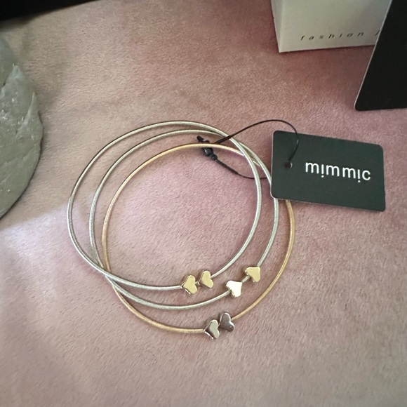 Mimmic Jewelry - Gold & Silver- 2 tone Bracelet with Charms NWT Mimmic